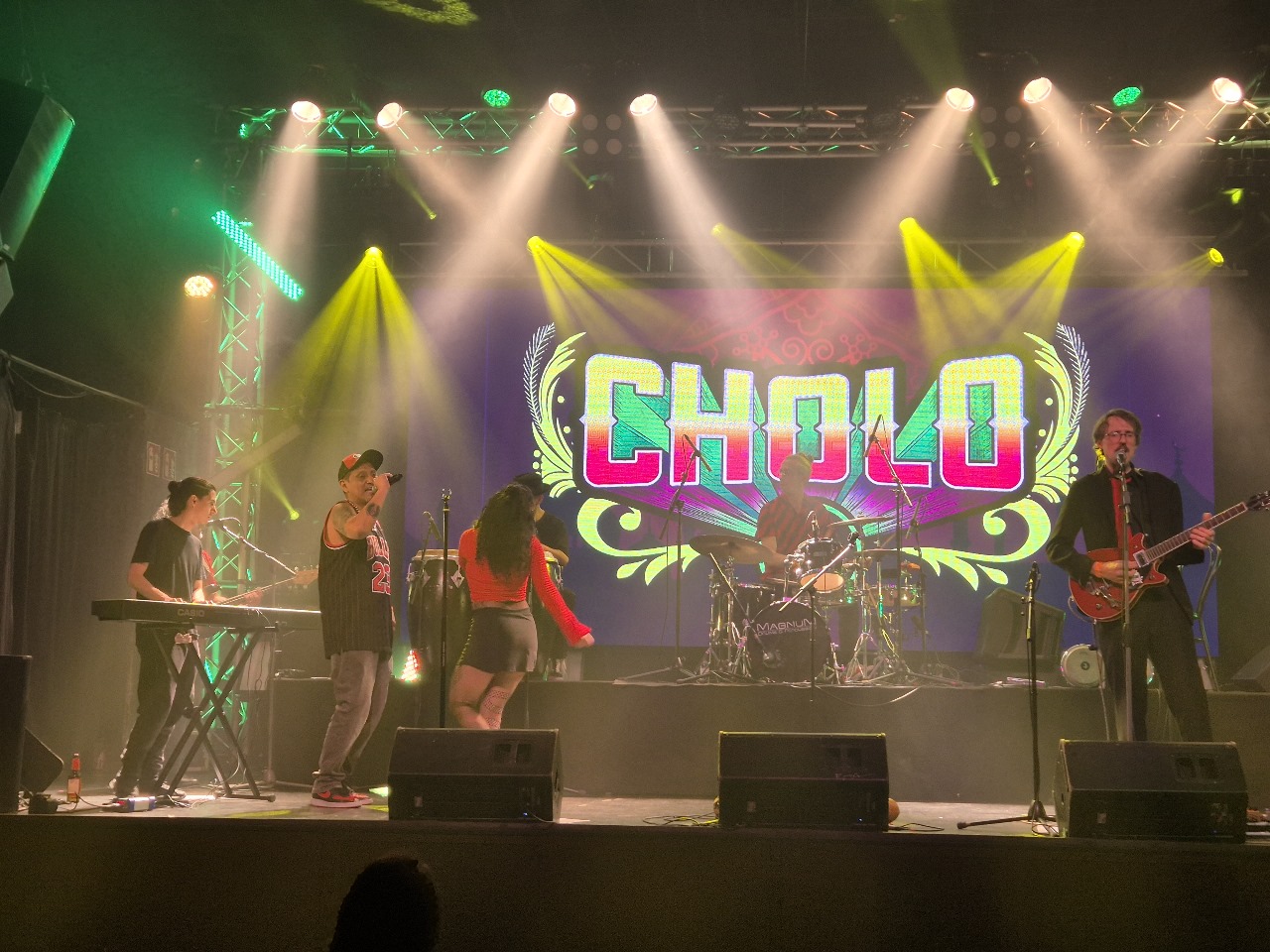 Cholo Chicha: Banda peruana gana premio en España