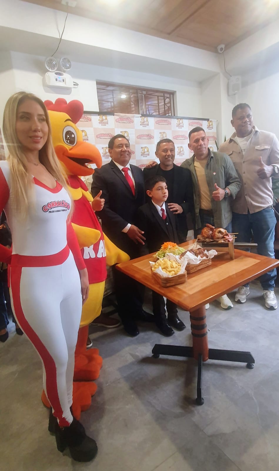 ¡El pollo del Corralito está de fiesta!