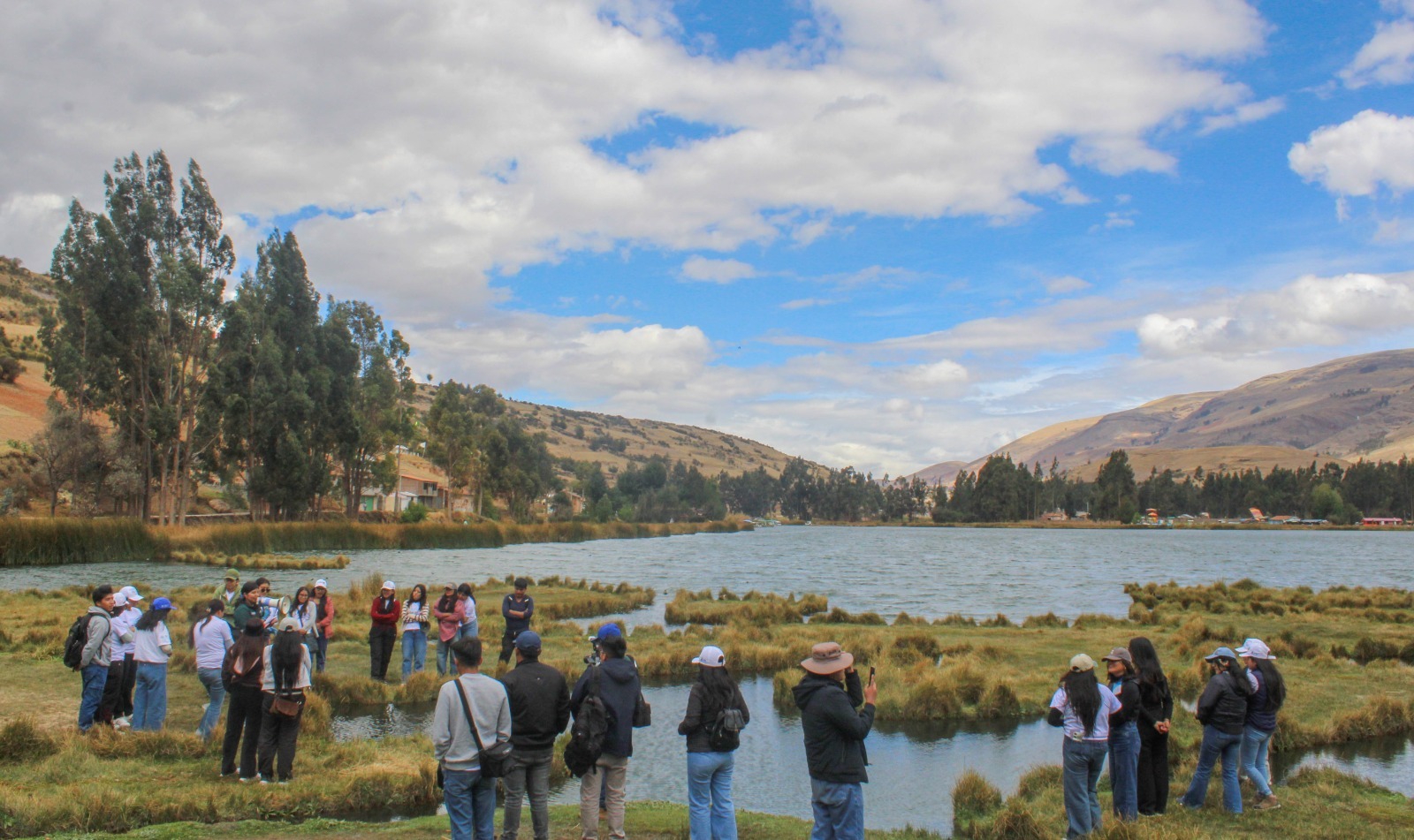 Junín: Jóvenes de la Red Agua Joven fortalecen capacidades en monitoreo de calidad del agua en la subcuenca del Cunas