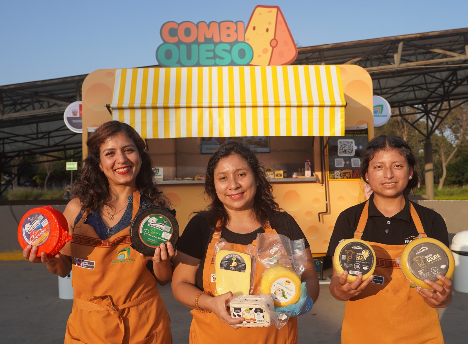Perú fortalece la comercialización de quesos artesanales con ruta itinerante en la “Combi Queso”
