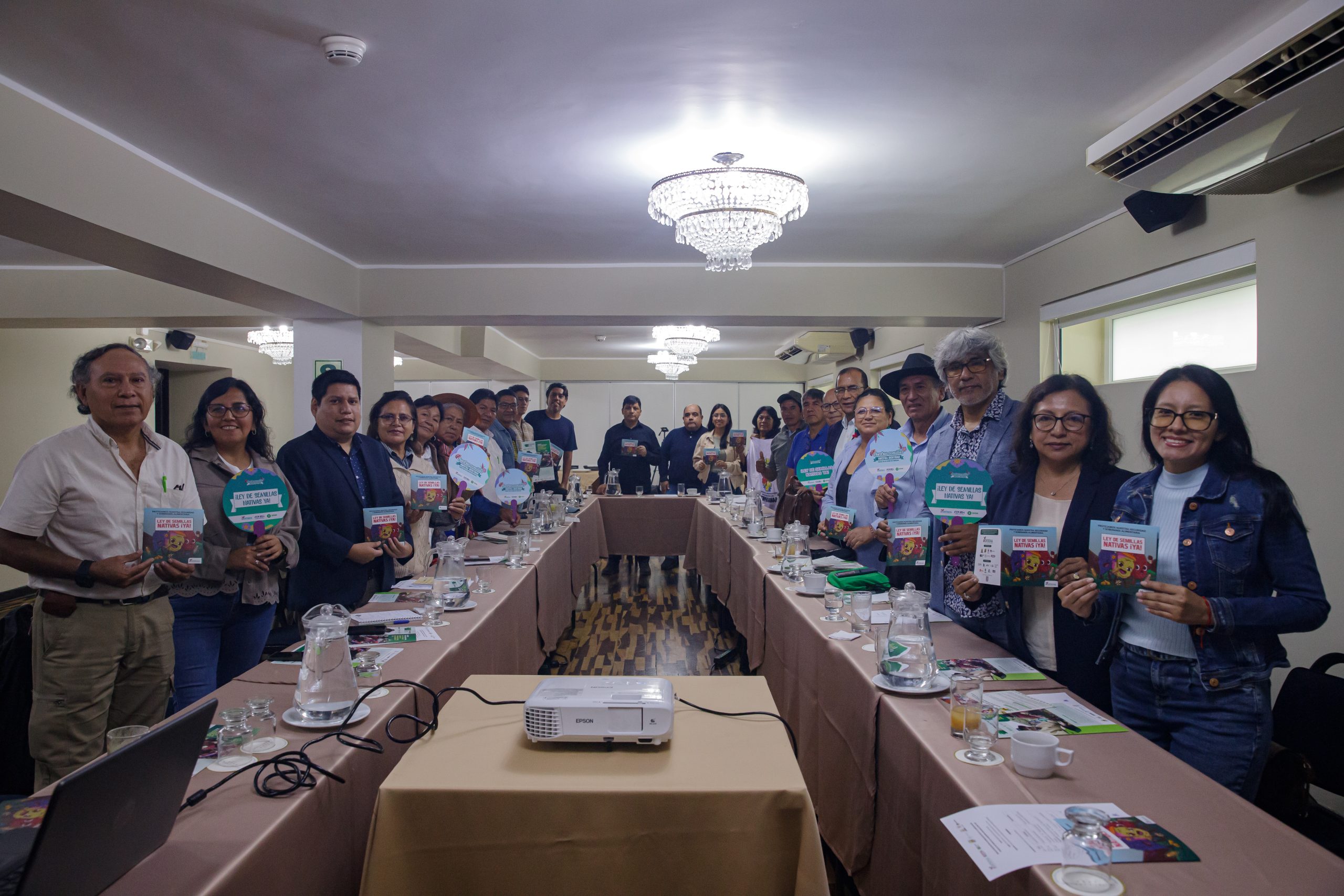 Nuevos legisladores se comprometieron a respaldar una ley para proteger las semillas nativas
