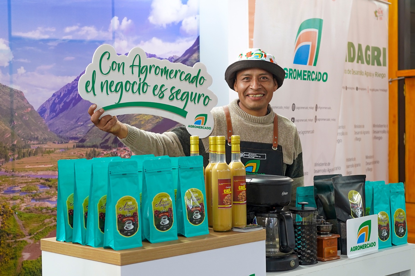 En su día  el Café del VRAEM llega a Barranco para conquistar nuevos mercados
